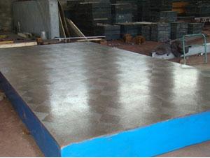 鑄鐵平臺在汽車行業(yè)的應(yīng)用